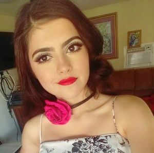 Meet your Posher, Jania